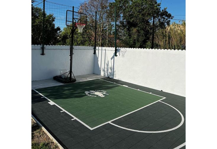 Demi-terrain de basket extérieur – 5 x 6 m