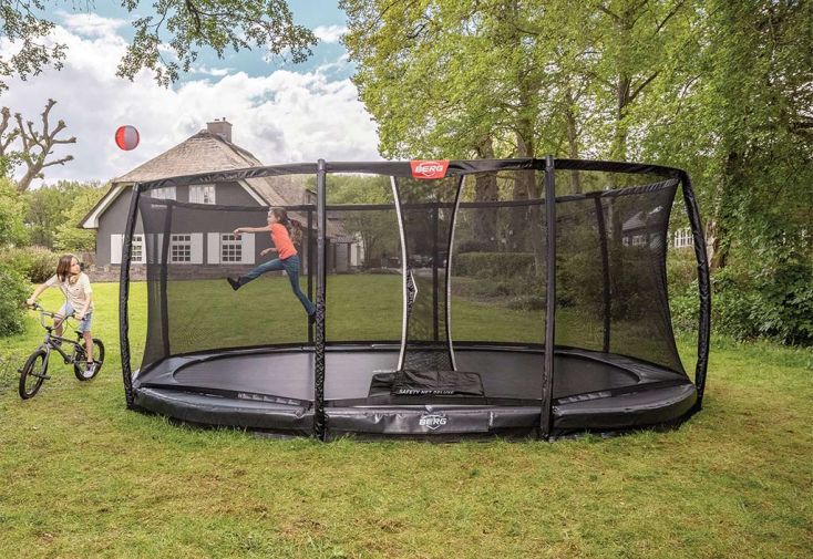 Trampoline enterré ovale avec filet de protection Grand Champion